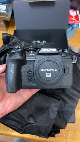 展示処分品　新品同様　OM-D E-M1 Mark II ボディ [ブラック]