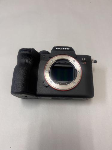新品同様　無傷　ソニー　ミラーレス一眼カメラ　α7R IV ILCE-7RM4A ボディ